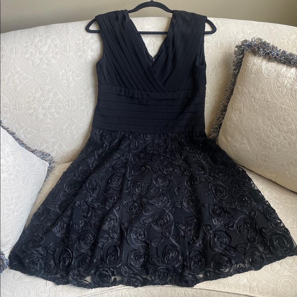 Adrianna Papell Black Textured Midi Dress